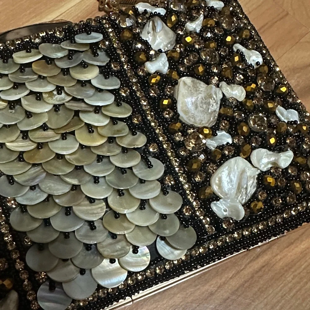 Seashell Crafts Clutch Bag - Picture 4 of 7